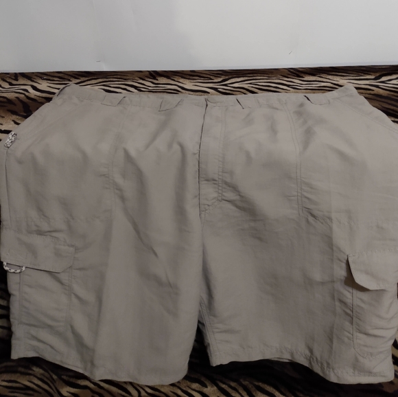care 301 | Shorts | Care 3 Mens Khaki 